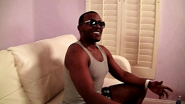 Moe Johnson Enjoys Brooklyn Jade Happy Ending Handjob