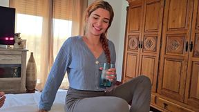 His Stepfather Keeps a Secret From His Stepdaughter in Exchange for an Intense Fuck. Amateur!!