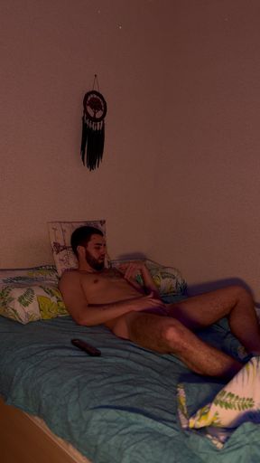 Bearded Gay Jerks off His Dick Before Going to Bed