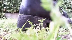 Sei dentro questa piccola macchina e ti uccido te e tua moglie cornuto!