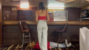 Standing Pretty, Crushing Quietly