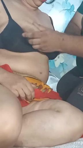 Bhabhi ko bhane se buka kar kiya hardcore tight pussy fucking with sexy audio   Clip 1