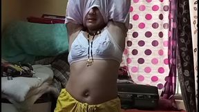 bhabhi changing dress