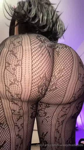 02 06 Ass Clapping PPV Goth in corset 5 videos in one front and back ass clapping thighs sha...