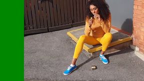 1323 Black Beauty in SMOKEBREAK Mustard