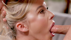 Booty stepdaughter loves to suck cock so beauty deepthroated stepfather