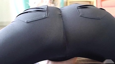 NAKED YOGA FACESITTING