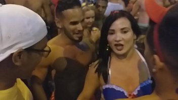 Sexo depois depois do bloco de Carnaval