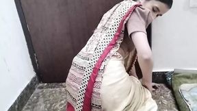 Chachi ki chuchi daba daba kar pela