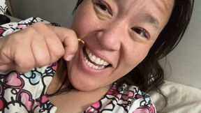 Teeth picking the plaque and tarter off my teeth (oct 31 2025)