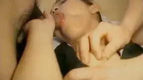 Modelo Japonesa de AV se Corre en los Cachos tras Sexo Oral y Penetración