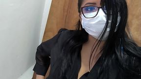 I'_m the sexiest executive in the office!! I'_m a sensual bitch eager to fuck. I love being watched while I show off my slutty side.