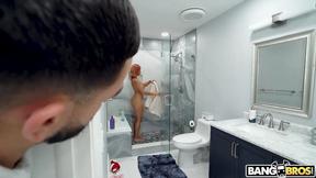 ”BangBros: Roxie Sinner Ravaged The Pool Guy”