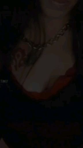 Collide into me 🖤