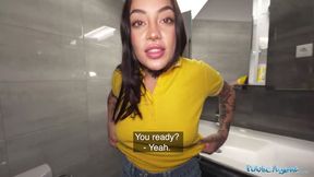 I fucked a Pizza delivery girl in restaurant toilets