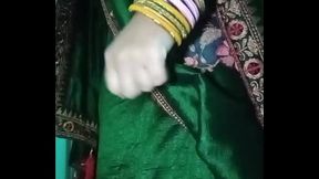 Indian Gay Bottom Crossdresser Gaurisissy showing her sexy figure in green saree with heavy jwellery