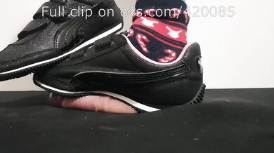 LittleShoes - Puma Cock Crush Preview | Size 34