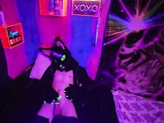 Alleycat paws off with recent toy