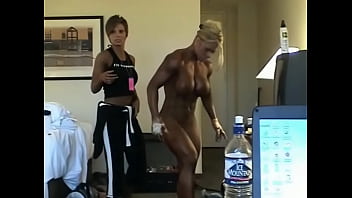 The Room to Be !! Nude preparing the show