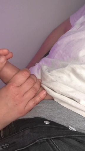 BEST HANDJOB ever??   Clip 1