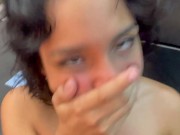 Le doy la mejor follada de mi vida a mi pequeña hermanastra a cambio de guardar un secreto.