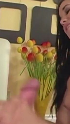 Super Sexy Amy Starz Is a One Beautiful Star of Her Own Anal Fuck Show