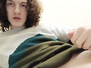 Trans-beauty Stesha masturbates her love button and ass