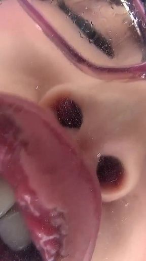 The Juicy Lips of Yua Hidaka, Turned Into an Office Lady