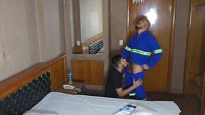 pai de familia me contratou pra uma foda ele meteu gostoso