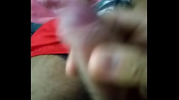 Una paja en cama