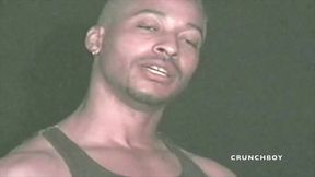 Muscle straight loves to suck his own cock