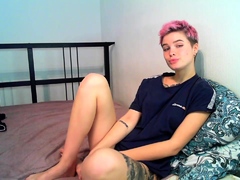 Hot amateur webcam teen masturbates for their fans