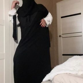 Stepmom in hijab shows pantyhose to her stepson