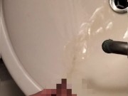 A pervert who gets pleasure from peeing. Hairy Japanese uncircumcised penis pee.