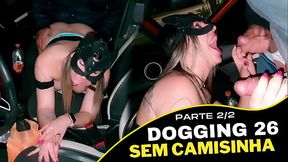 Cristina Almeida, a Rainha do Dogging, em mais um Gangbang dentro do carro acompanhada do corno, na avenida com Desconhecidos | Dogging 26 - Parte 2/2