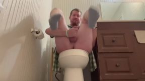 Selfie Reach Around White Boy Throws His Legs Up And Jerks Off Spread Eagle - Blondnblue222