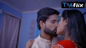 Subhati Das gets naughty in a steamy scene with Lene Ke Dene