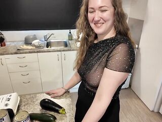 My Snatch's Gone Vegan! Stretching My Taut Gap With Recent Veggies