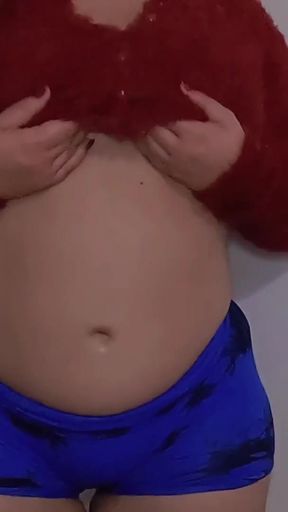 My stepmom Soraya hot before going to rest! Her big ass is perfect!   Clip 1