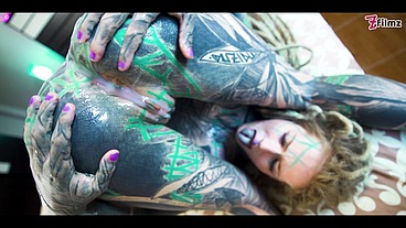 TATTOO ANAL gape loving girl CUMPLAY