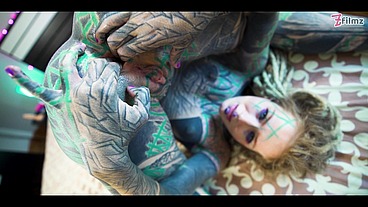 TATTOO ANAL gape loving girl CUMPLAY