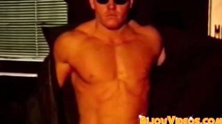 Buffed gay man craves for anal smashing and a big load