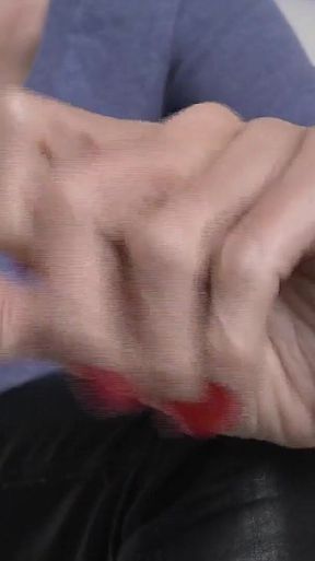 Lady Victoria Valente - Finger Snapping, Red Fingernails, JOI