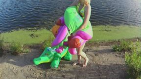 Alla blows away two rare inflatable toys of a dinosaur and a crocodile on the shore of the lake!!!