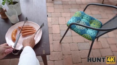 Lusty Outdoor Fuck: Lawn Seduction Adventure