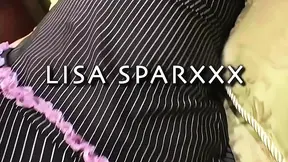 Lisa Sparxxx is a stacked goddess with an Afro and a love for fresh off the