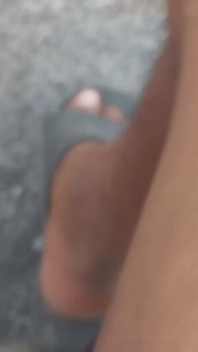 Ji Jaan apni sali Dikhai raat mein Sara land Khada Karke Muth Marne Lag Gaya   Clip 1