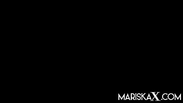 MARISKAX Don's in the kitchen making a Mariska creampie