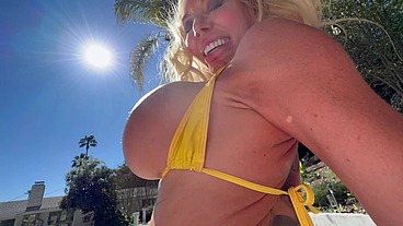 HORNY BLONDE MILF SEPTEMBER SUMMERS ON POV