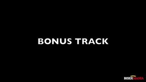 sharing the delivery guy s cock - magic javi & valeria valois